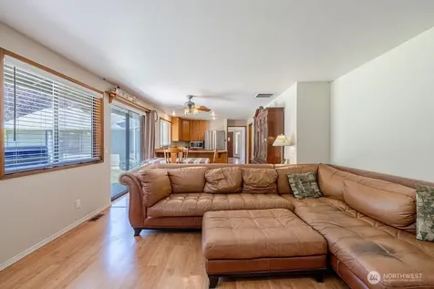 1507 227th Place NE Sammamish WA 98074