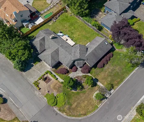 1507 227th Place NE Sammamish WA 98074