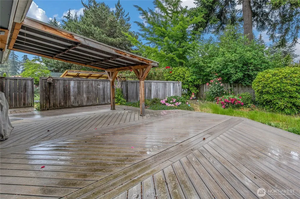7109 106th Street E Puyallup WA 98373