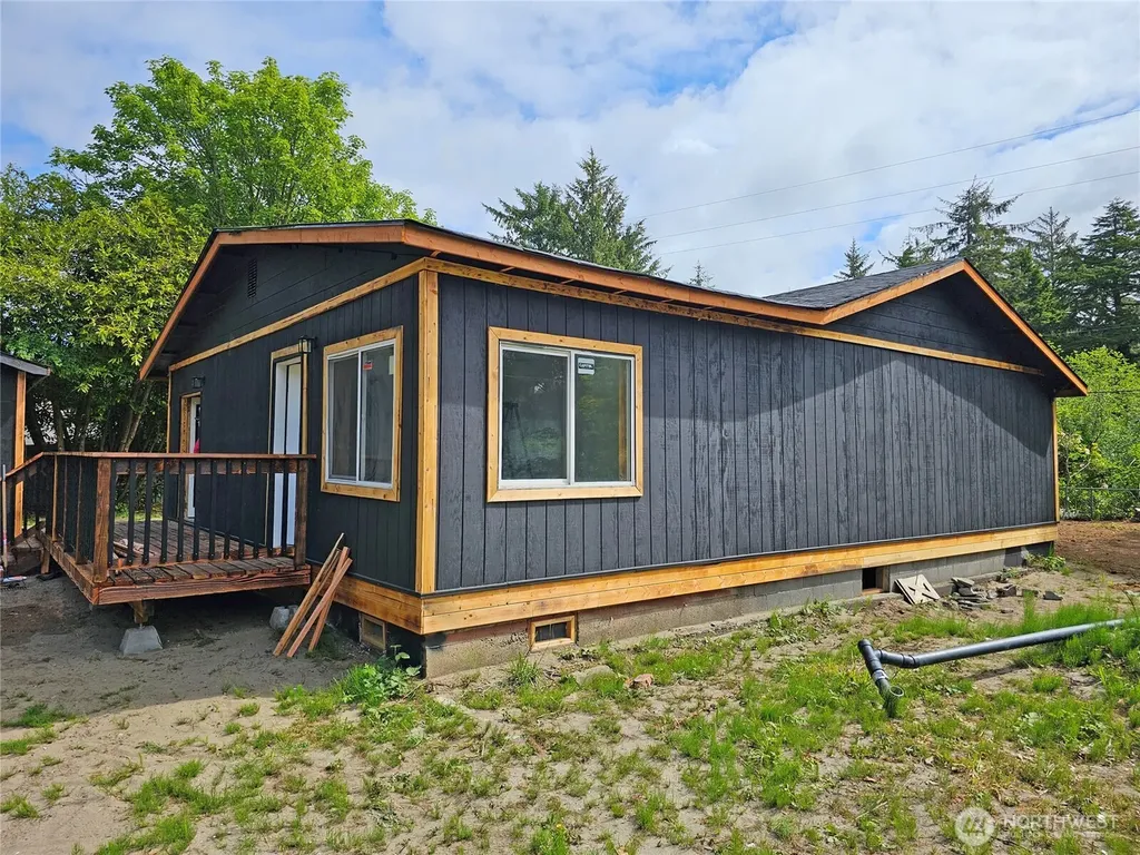 2231 Sr 105 Grayland WA 98547
