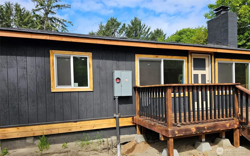 2231 Sr 105 Grayland WA 98547