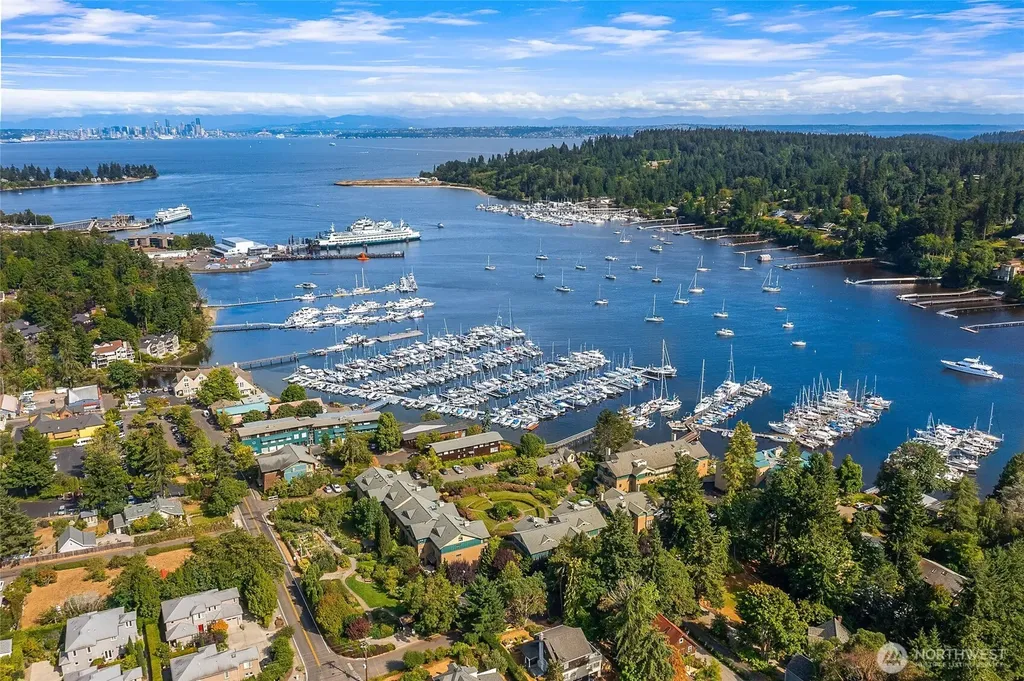 141 Parfitt Way SW Bainbridge Island WA 98110