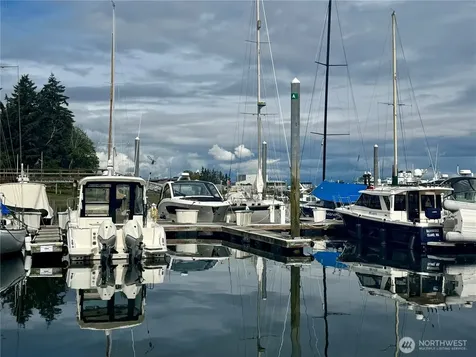141 Parfitt Way SW Bainbridge Island WA 98110