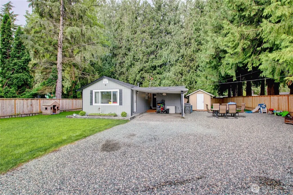 8892 Peavey Road Sedro Woolley WA 98284