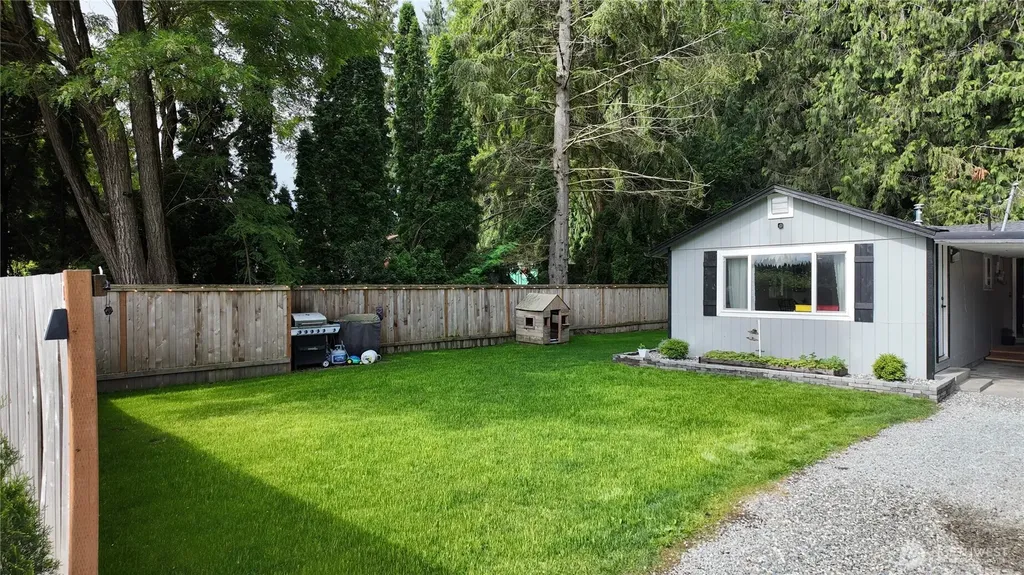 8892 Peavey Road Sedro Woolley WA 98284