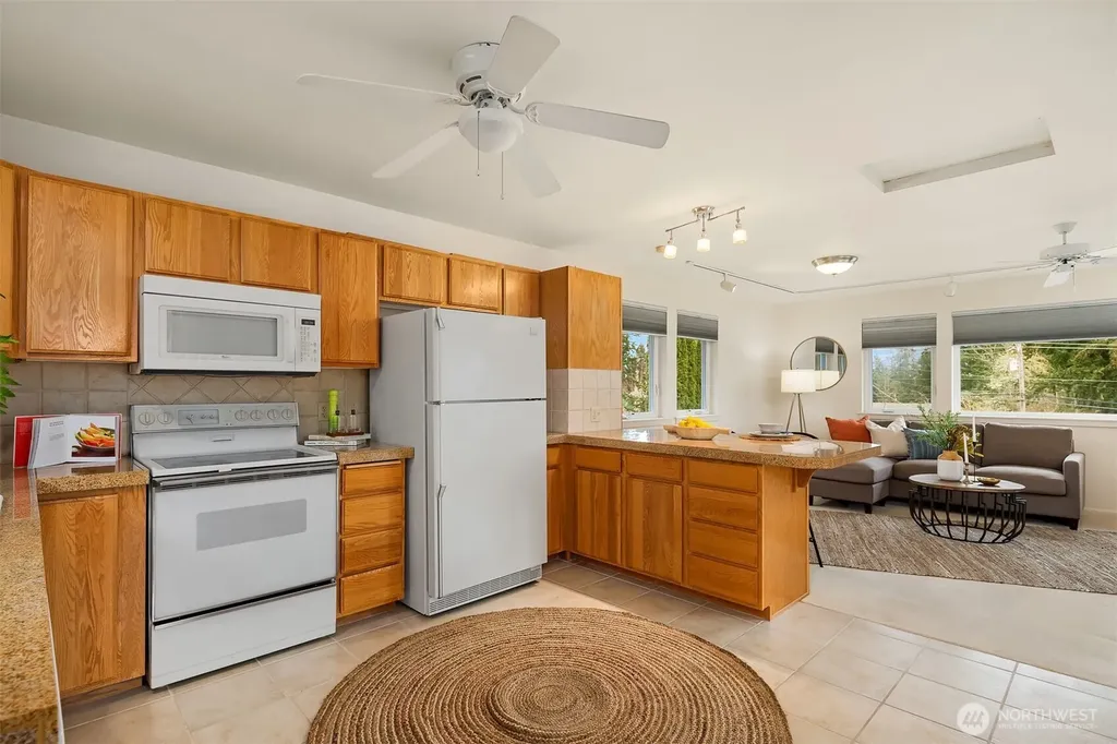 405 240th Street SW Bothell WA 98021