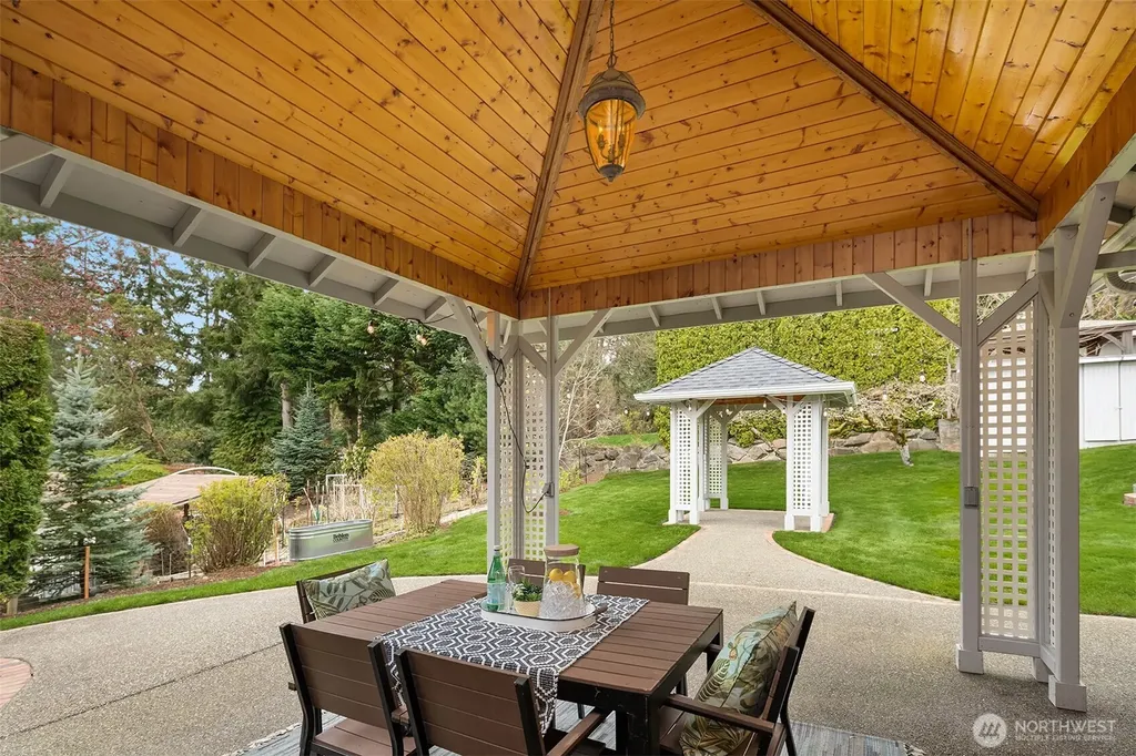 405 240th Street SW Bothell WA 98021