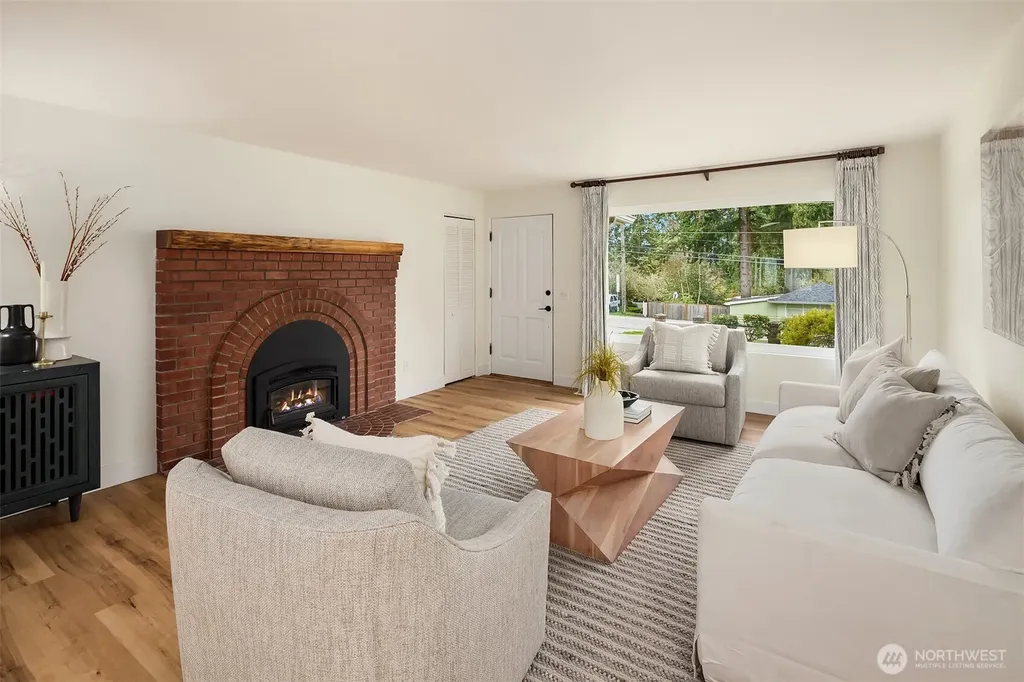 405 240th Street SW Bothell WA 98021