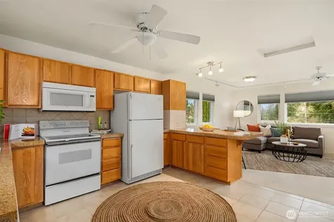 405 240th Street SW Bothell WA 98021