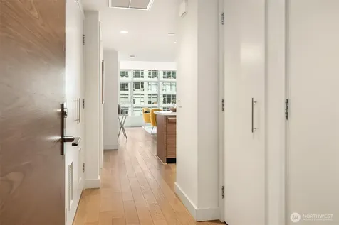 588 Bell Street Seattle WA 98121