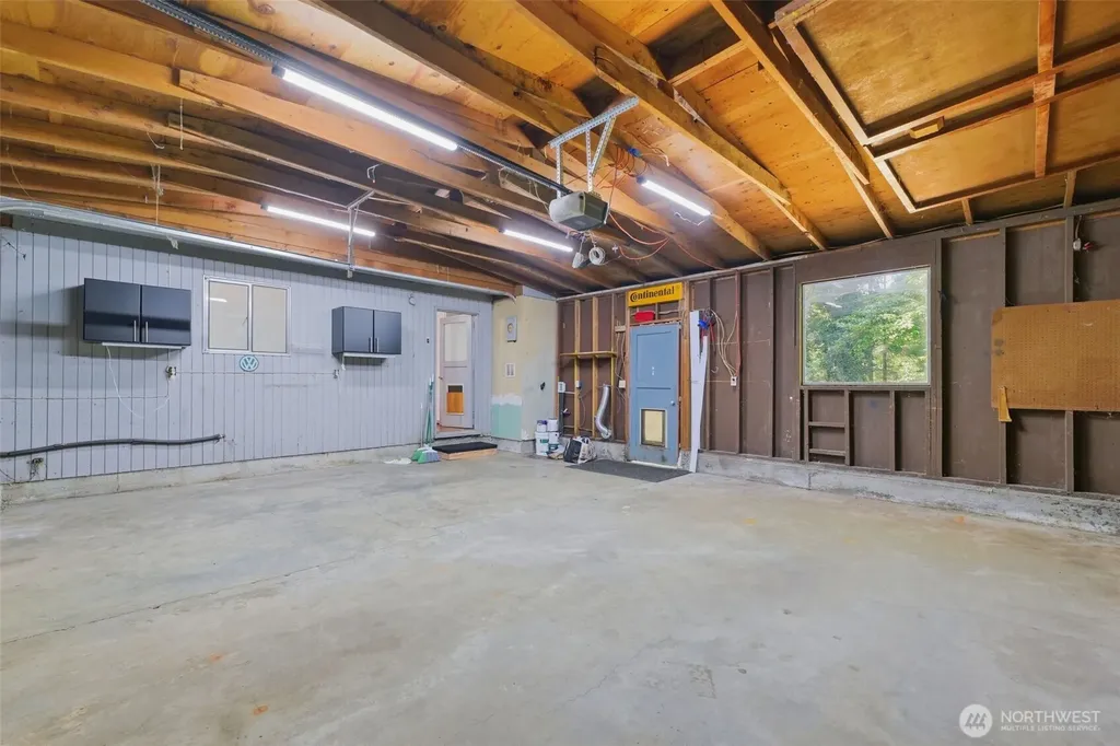 712 NE 198th Street Shoreline WA 98155