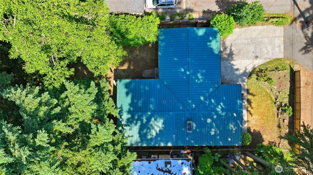 712 NE 198th Street Shoreline WA 98155