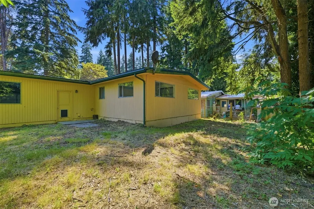 712 NE 198th Street Shoreline WA 98155