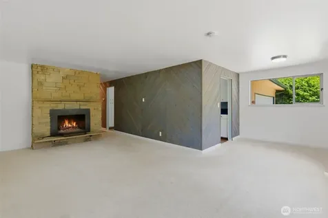 712 NE 198th Street Shoreline WA 98155