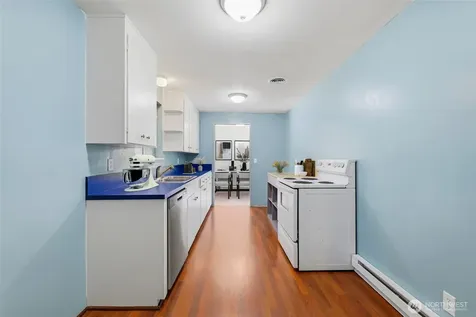 712 NE 198th Street Shoreline WA 98155