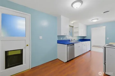 712 NE 198th Street Shoreline WA 98155