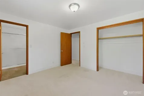 712 NE 198th Street Shoreline WA 98155