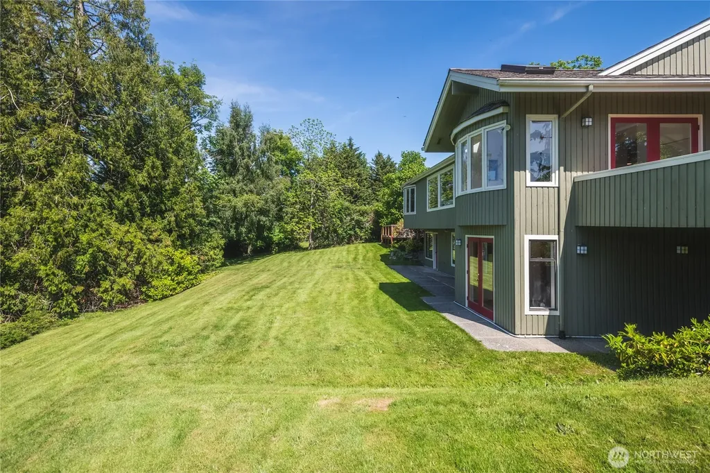 6067 S Campbell Lake Road Anacortes WA 98221