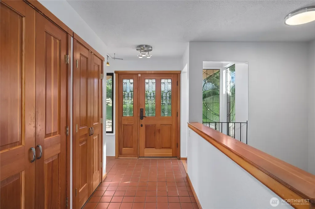 6067 S Campbell Lake Road Anacortes WA 98221
