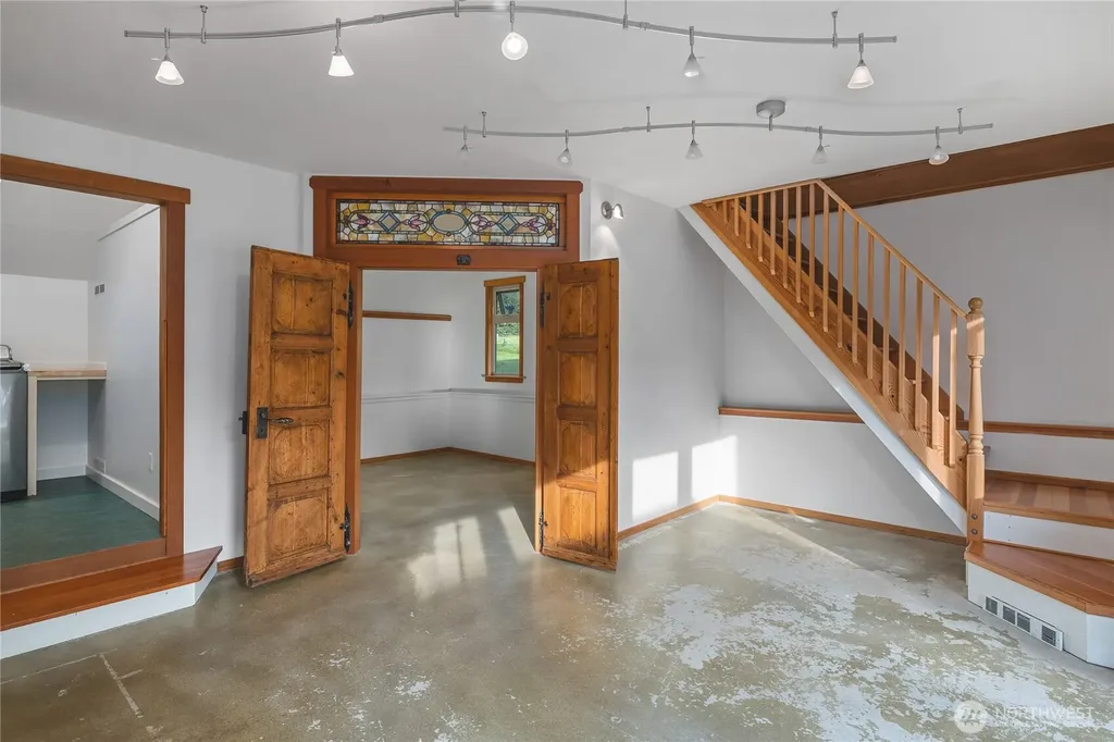 6067 S Campbell Lake Road Anacortes WA 98221