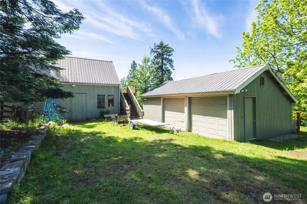 6067 S Campbell Lake Road Anacortes WA 98221