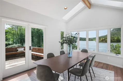 6067 S Campbell Lake Road Anacortes WA 98221