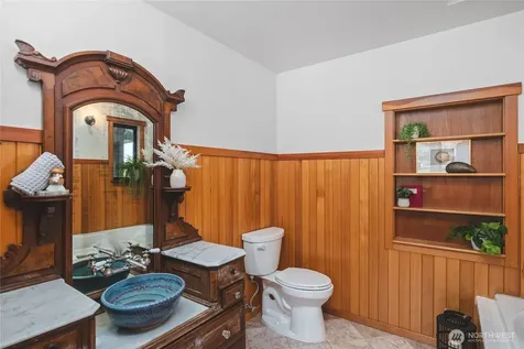 6067 S Campbell Lake Road Anacortes WA 98221