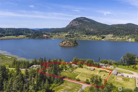 6067 S Campbell Lake Road Anacortes WA 98221