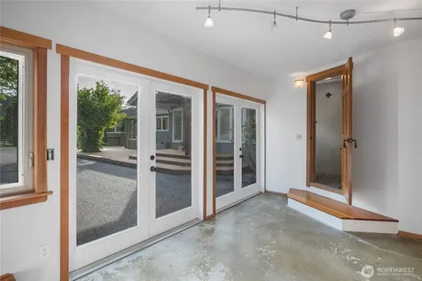6067 S Campbell Lake Road Anacortes WA 98221
