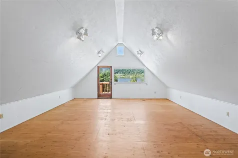 6067 S Campbell Lake Road Anacortes WA 98221