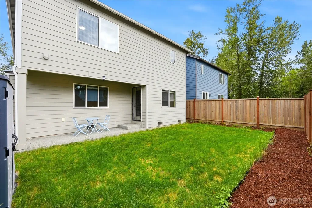 14926 18th Ave W Lynnwood WA 98087