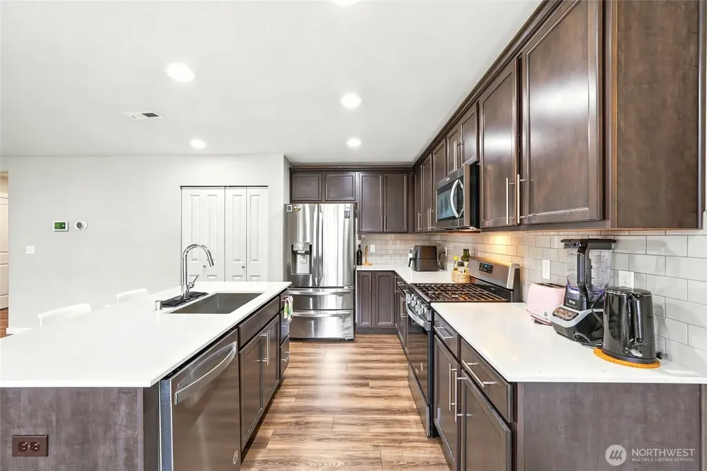 14926 18th Ave W Lynnwood WA 98087