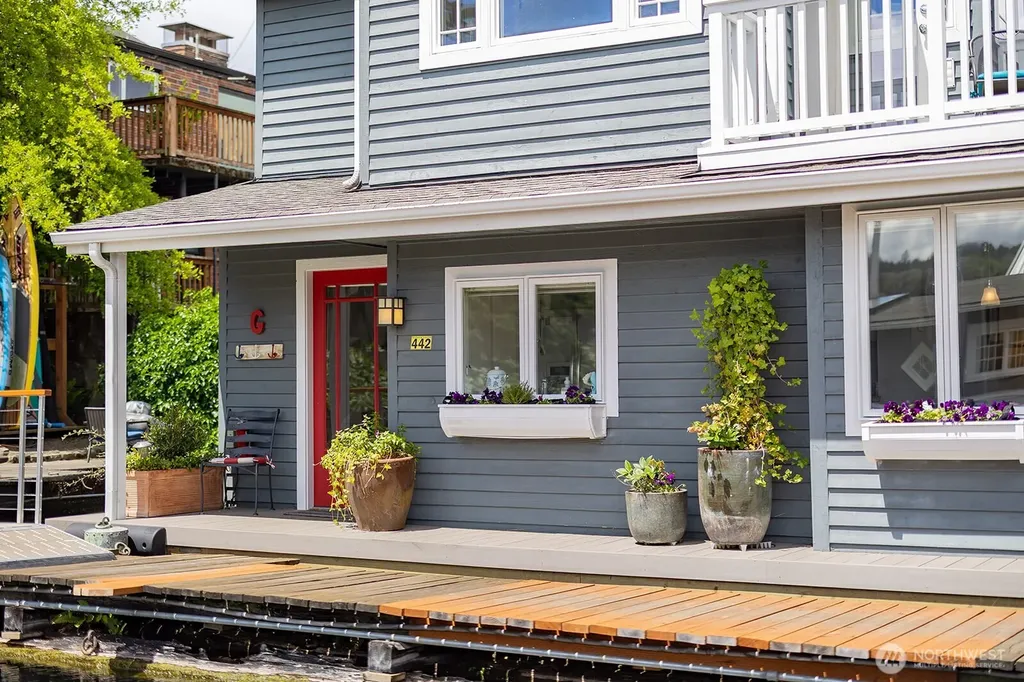 1210 E Shelby Street Seattle WA 98102