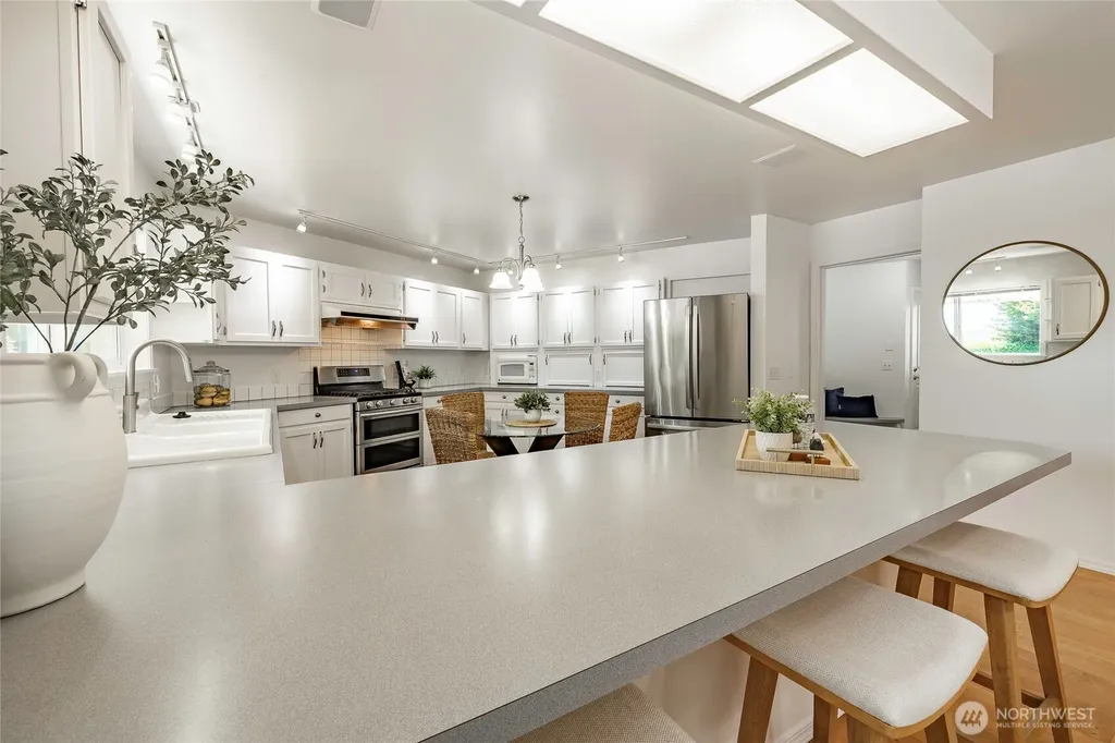 5276 Cherry Tree Lane Blaine WA 98230