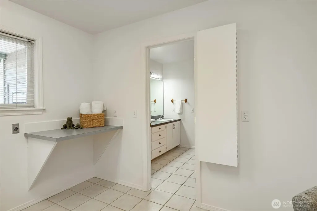 5276 Cherry Tree Lane Blaine WA 98230