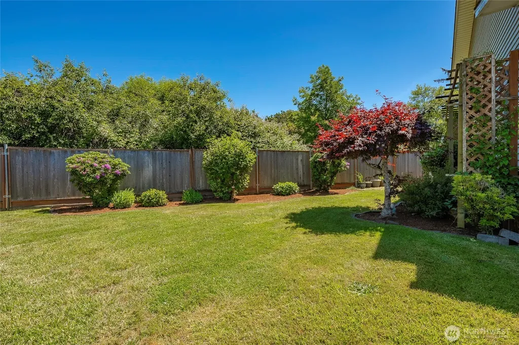 5276 Cherry Tree Lane Blaine WA 98230