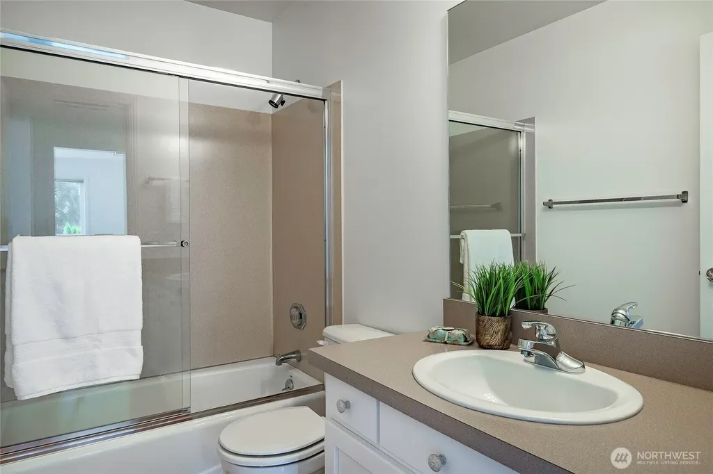 5276 Cherry Tree Lane Blaine WA 98230
