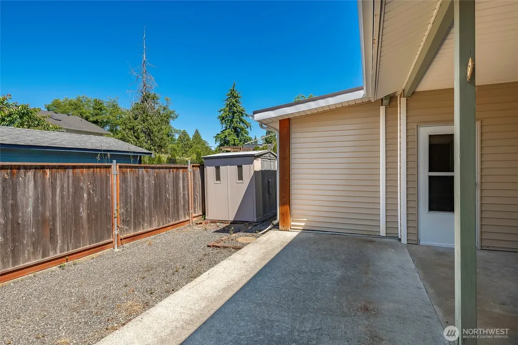 5276 Cherry Tree Lane Blaine WA 98230