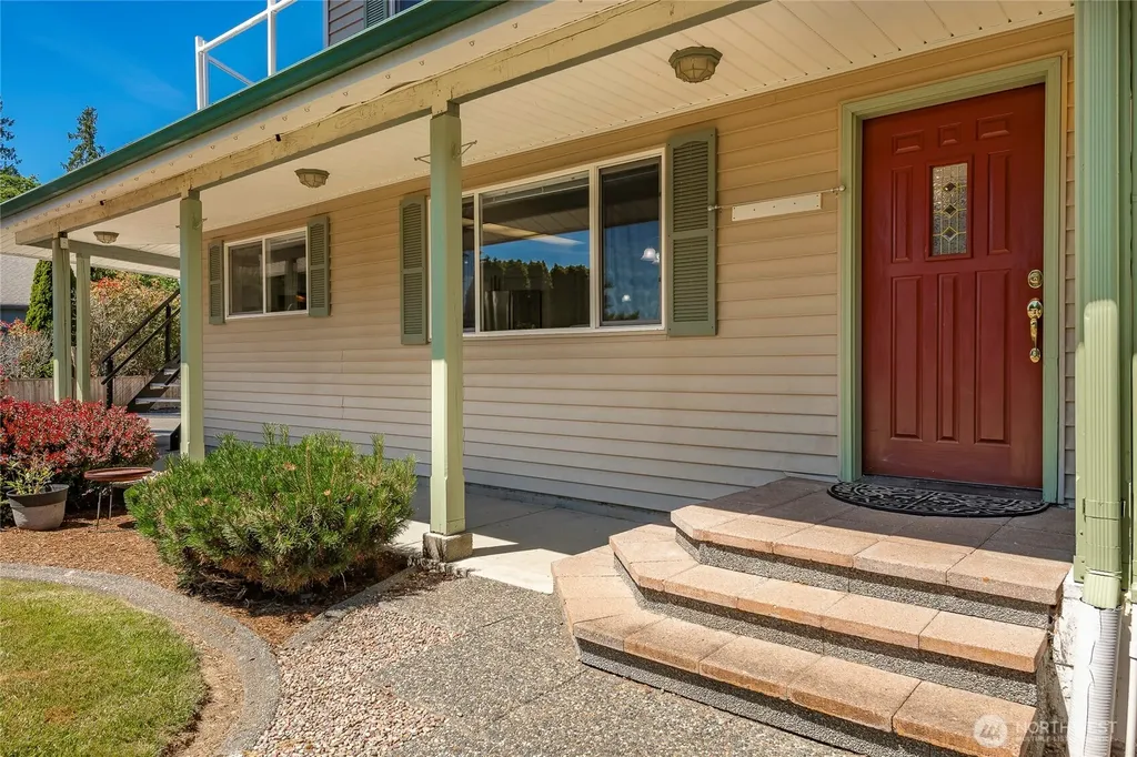 5276 Cherry Tree Lane Blaine WA 98230