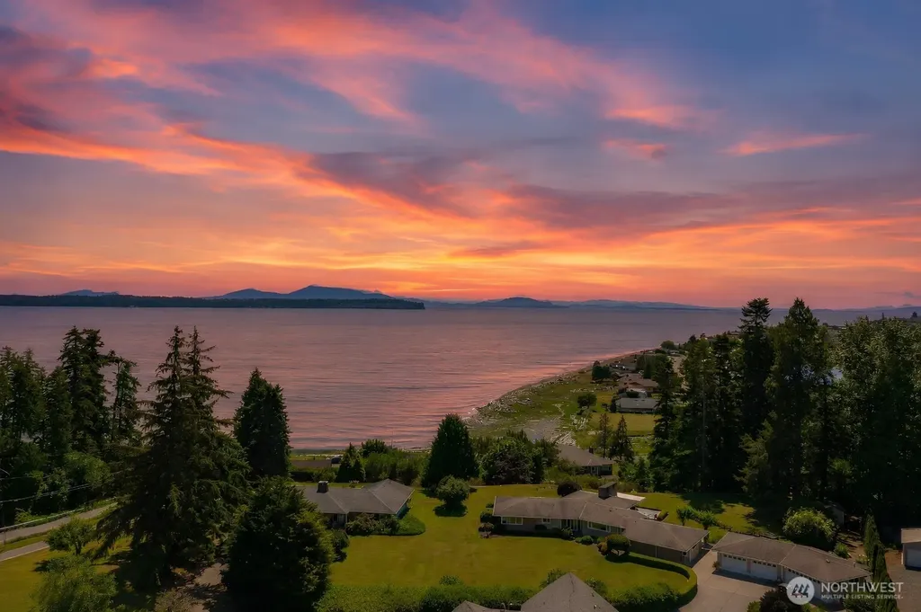 5276 Cherry Tree Lane Blaine WA 98230