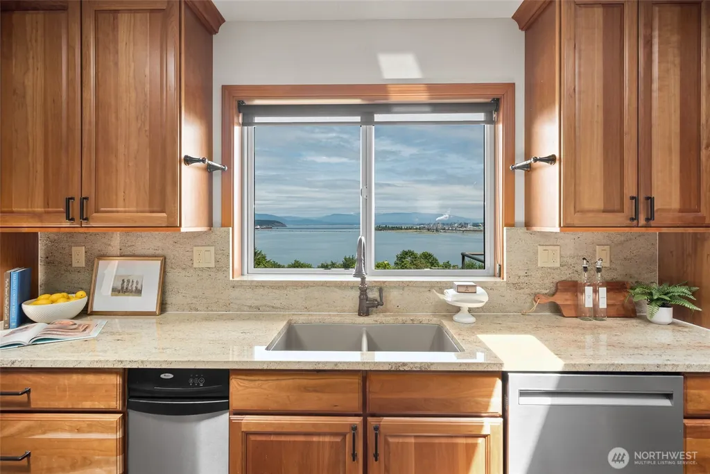 4115 Mitchell Drive Anacortes WA 98221