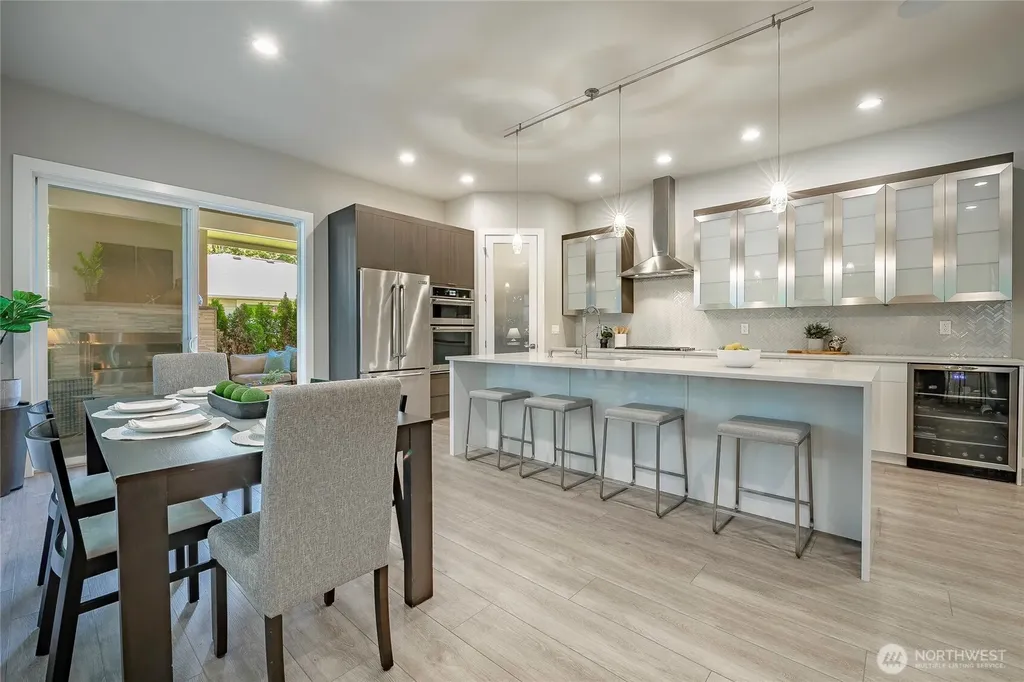 5475 Wood Duck Loop Blaine WA 98230