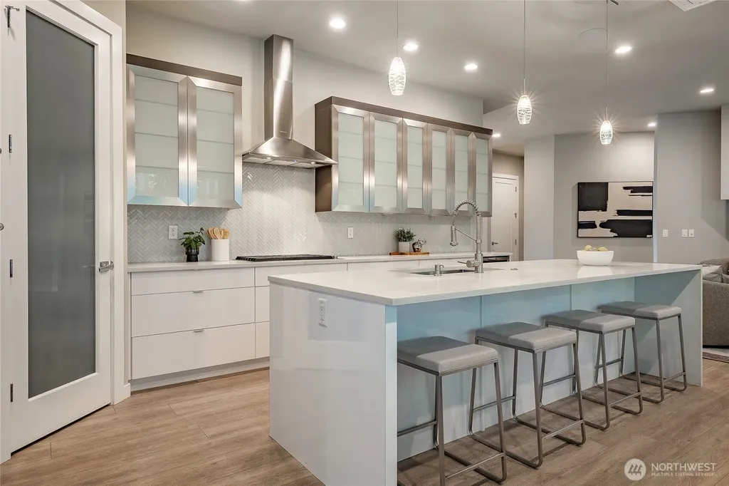 5475 Wood Duck Loop Blaine WA 98230