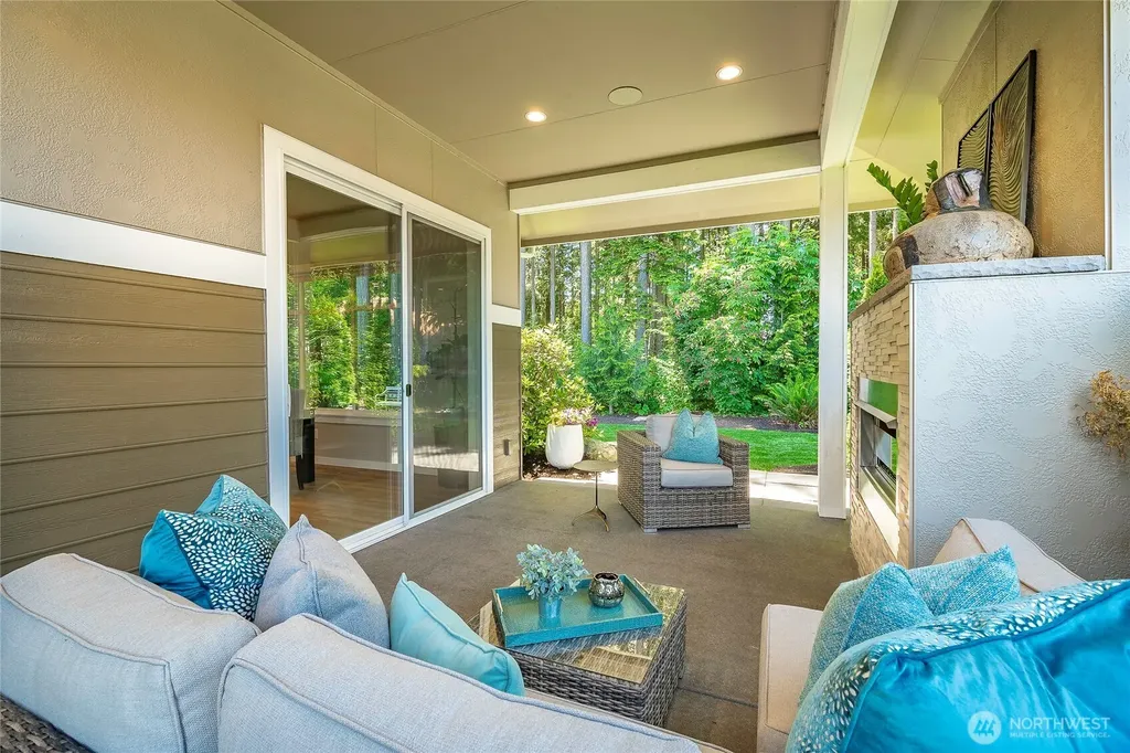 5475 Wood Duck Loop Blaine WA 98230