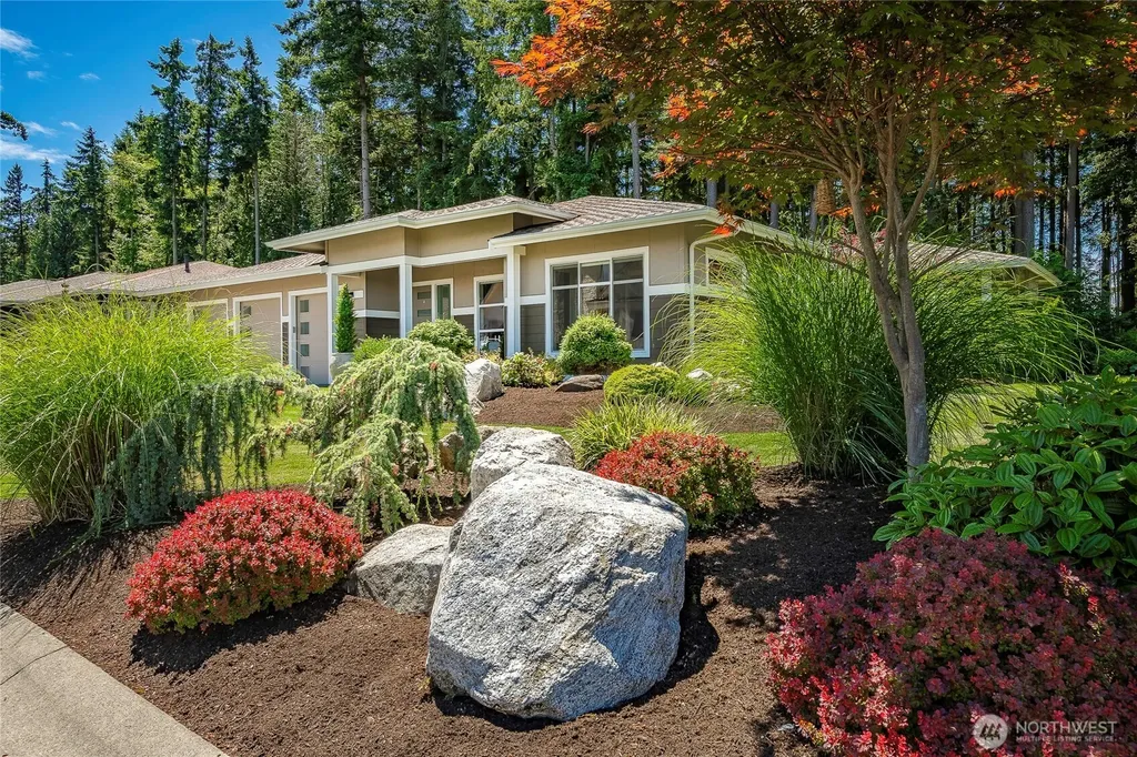 5475 Wood Duck Loop Blaine WA 98230