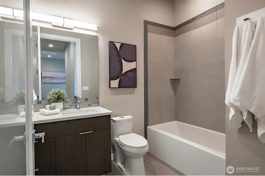 5475 Wood Duck Loop Blaine WA 98230