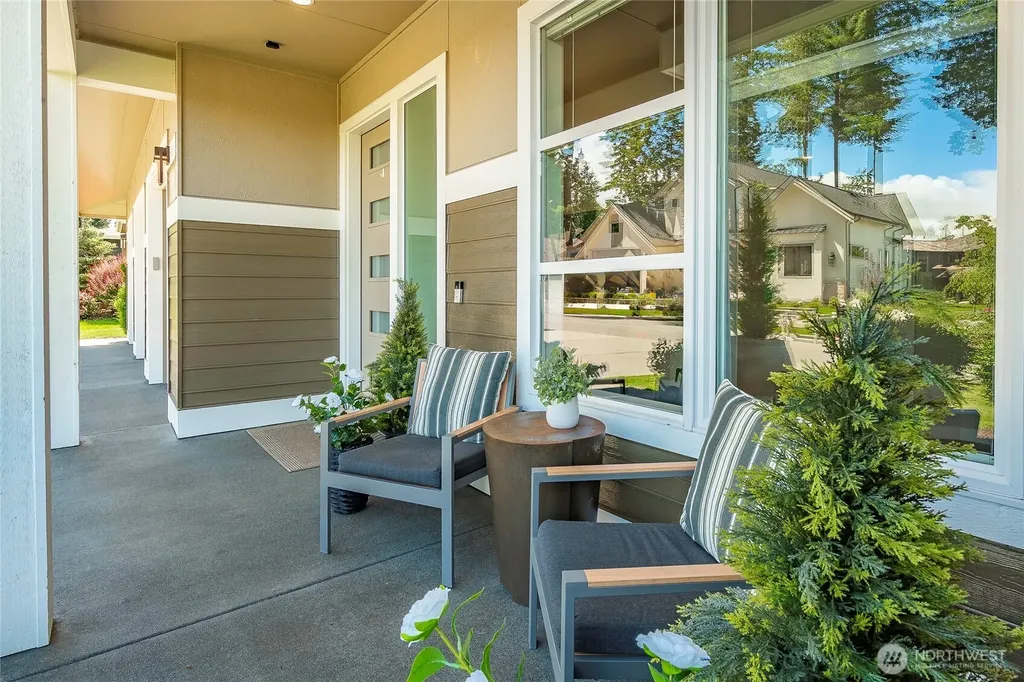 5475 Wood Duck Loop Blaine WA 98230