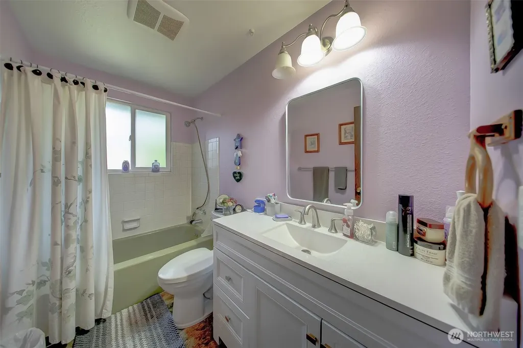 902 195th Street Ct E Spanaway WA 98387