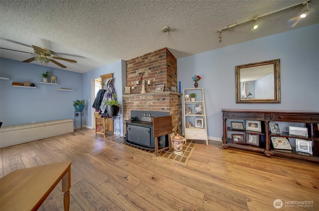 902 195th Street Ct E Spanaway WA 98387