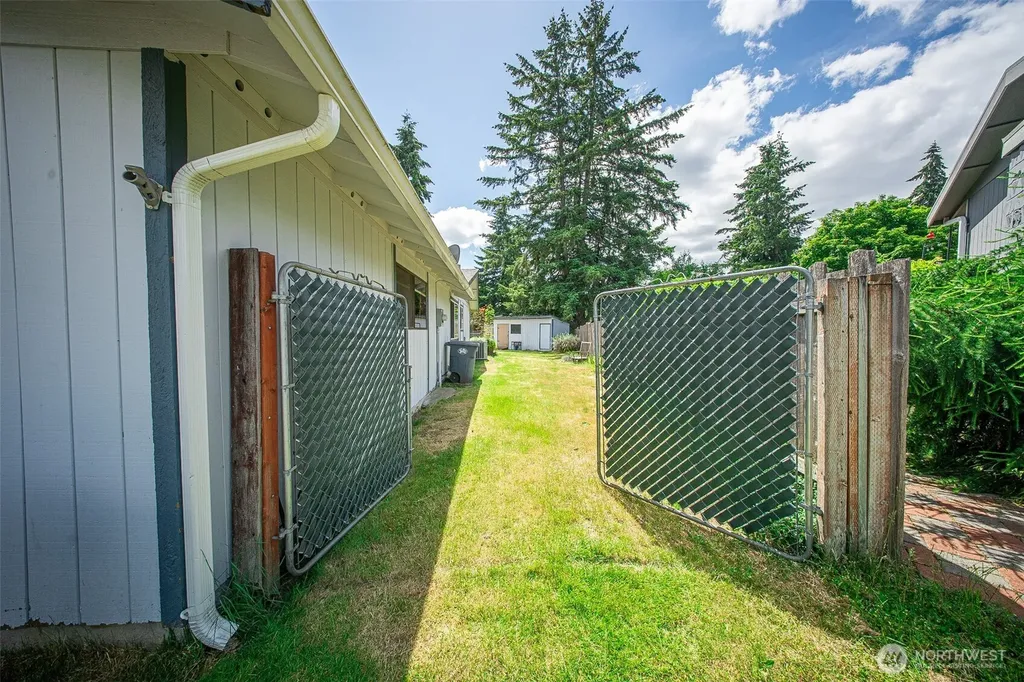 902 195th Street Ct E Spanaway WA 98387